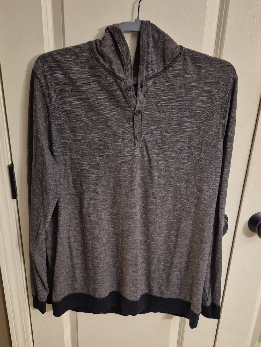 Banana Republic Men's Henley In Heather Gray